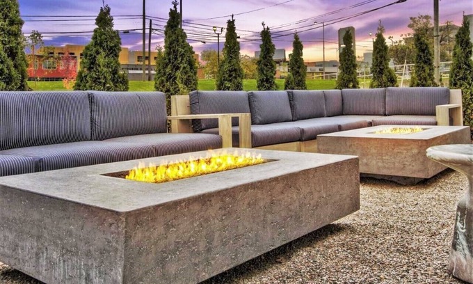 Lexington Hotel | Double Queen Sanctuary, Elwood Hotel & Suites, Horse Country Nearby