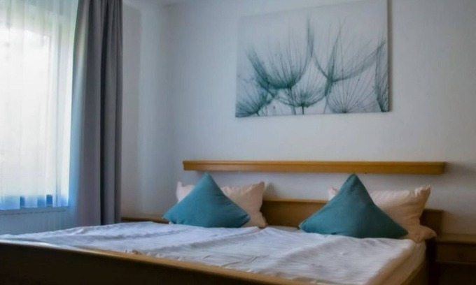 Bad Soden-Salmuenster Apartamento | Double room, 24 sqm with shower and WC