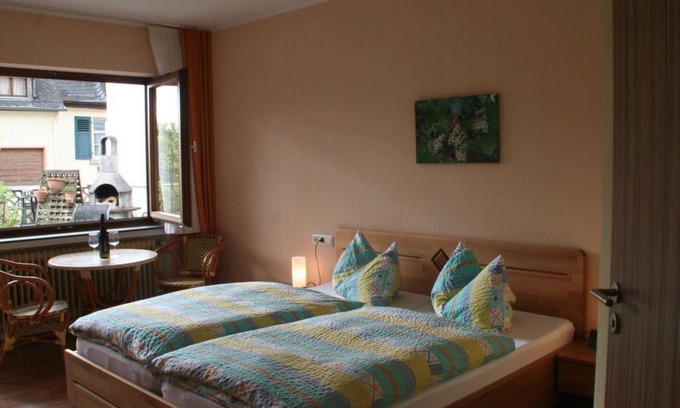 Uerzig Cama Y Desayuno | Double room 2 - Wine and guest house Hermann-Josef Schmitz