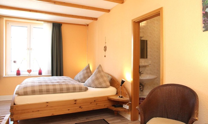 Antfeld Apartamento | Double room 3 & 4 with WC and shower or bath