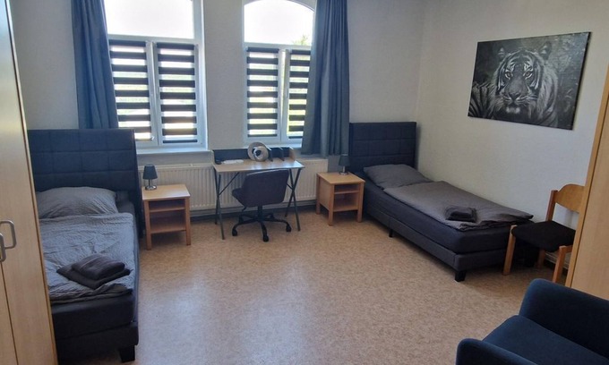 Bad Duerrenberg Casa | Double room Bad Dürrenberg - Guesthouse Heinrich Heine Schule