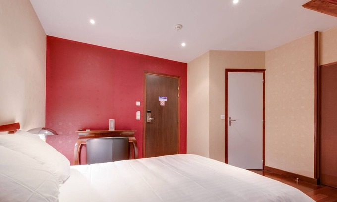 Le Thillay Hotel | Habitacion Doble-Baño con bañera