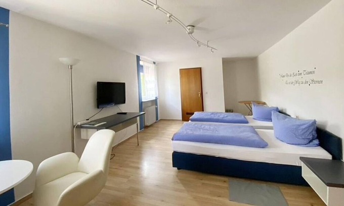 Waldbreitbach Apartamento | Double room (room no. 2) - Nassen's Mühle - Restaurant & Pension
