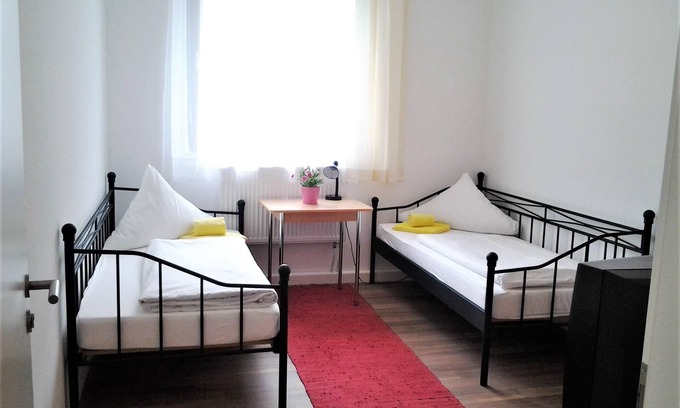 Mitte Apartamento | Habitacion Doble-Baño compartido-Zi 1-2-3 (1.OG.)