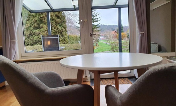 Moelln Cama Y Desayuno | Double room with balcony or terrace - Pension Seeschlösschen