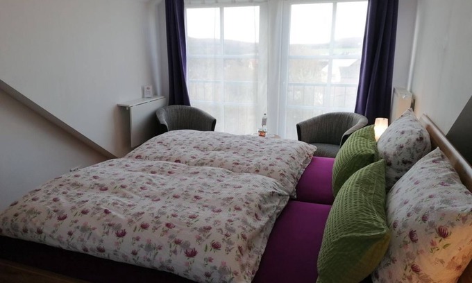 Herold Casa | Double room with dormer window - Gasthof Dörsbachhöhe