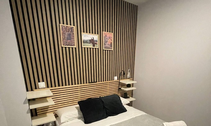 Carabanchel Casa | Double room with private bathroom