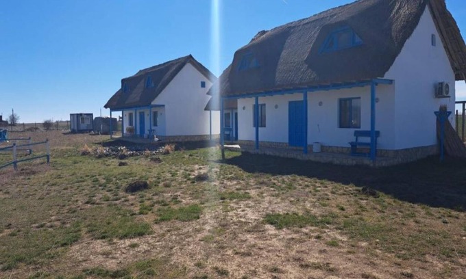 Corbu Villa | Double Room With Private Bathroom at CORBU ACCOMMODATION