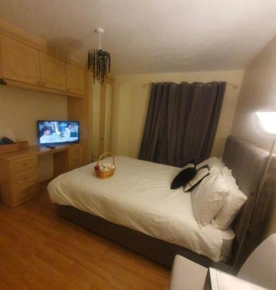 Thames Casa | Double size and Single room in Barking