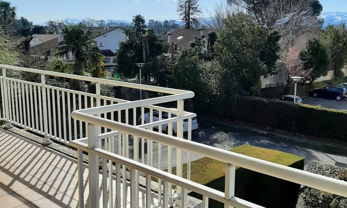 Billere Condominio | Double terrace apartment with mountain view