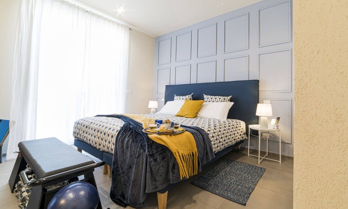Pescara Cama Y Desayuno | Double/twin room with bathroom and king size bed near Pescara airport