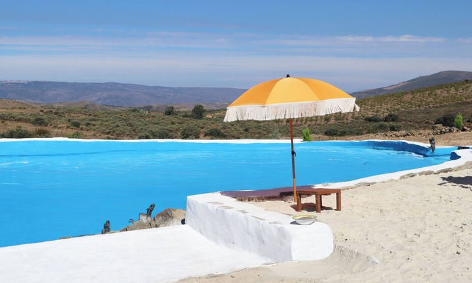 Torre de Moncorvo Cabaña | Douro Valley 4 Bedroom Country House with stunning pool