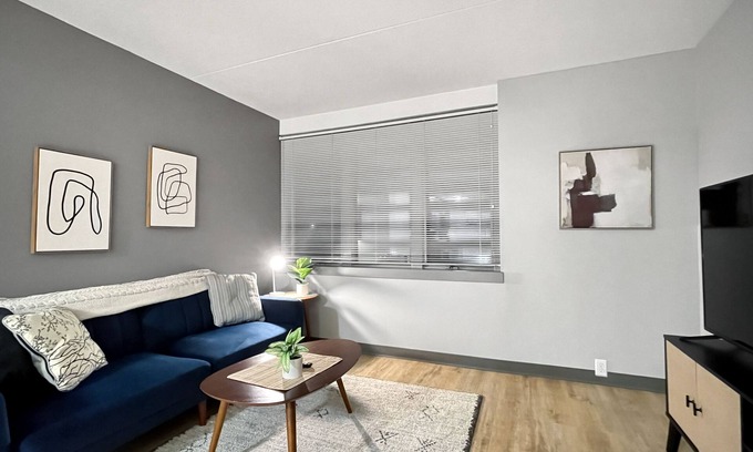 Downtown Des Moines Apartamento | Downtown 1BR Gem Steps Away from Wells Fargo