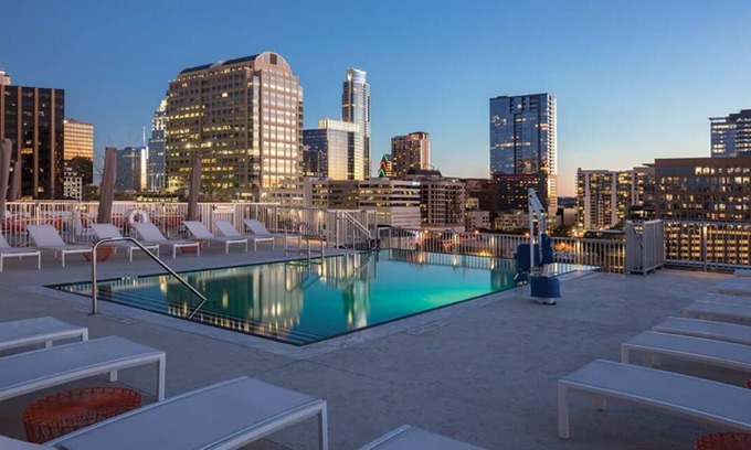 West End Apartamento | Downtown Austin 1 Bedroom DLX