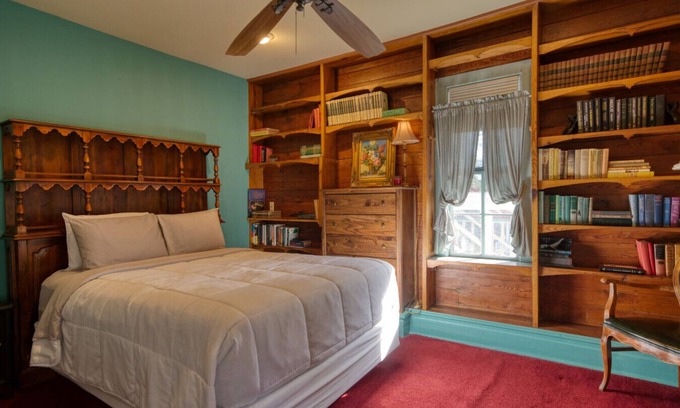 Eureka Springs Historic District Hotel | Downtown Chantilly Ste Piedmont
