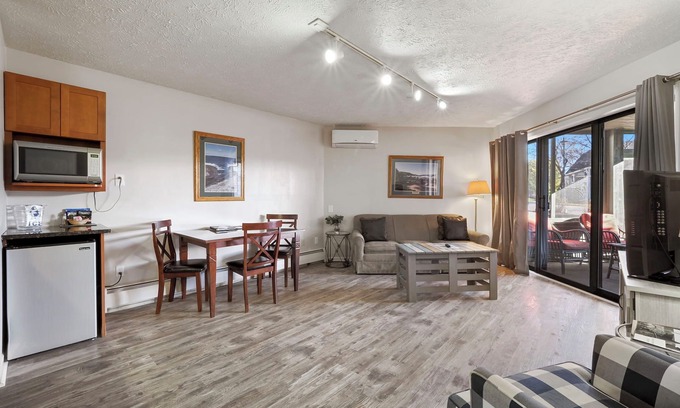 Charlevoix Condominio | ¿Por qué alquilar una habitación, cuando puede quedarse en una suite en el centro de Charlevoix?