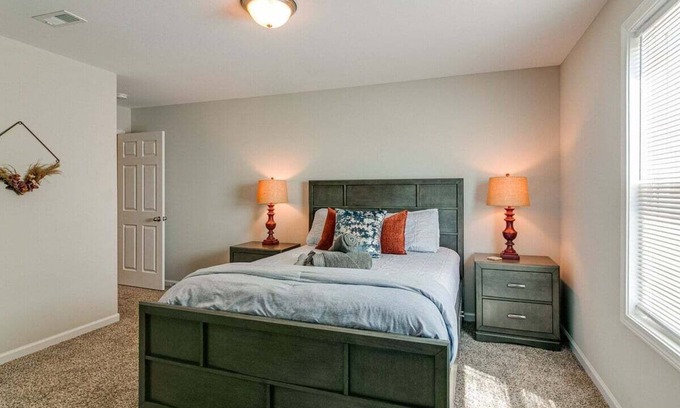 Clarksville Casa | Downtown Duo on Franklin (1010 Franklin St)