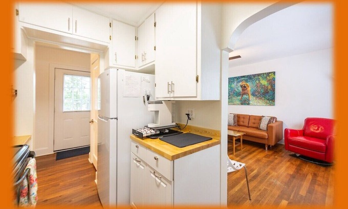 Durham Casa | DownTown-Fenced-Medical-Work Stay Perfect-BlazingWifi-