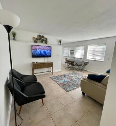 Sailboat Bend Apartamento | Downtown FTL apartments on the River