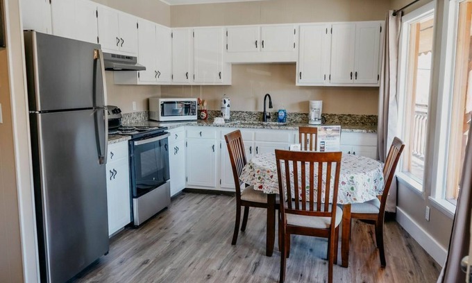 Gatlinburg Condominio | Downtown Gatlinburg- Free Parking!
