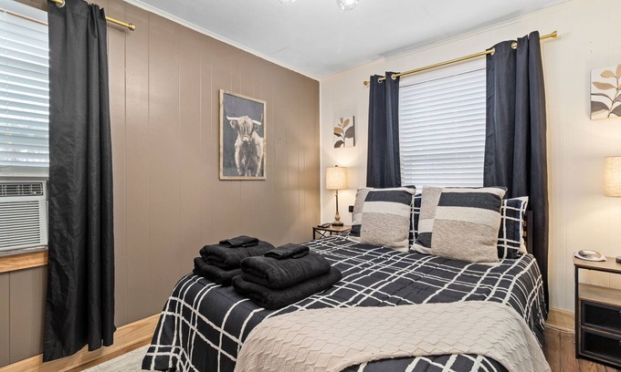 Chattanooga Casa | Downtown Getaway | Walk to UTC, Zoo & Erlanger