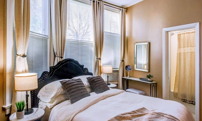 Chico Apartamento | Downtown Historic Apartment with Modern Flair