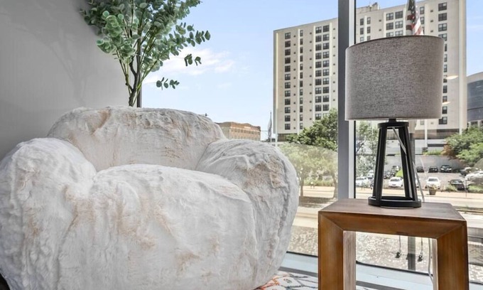 Downtown Kansas City Apartamento | Downtown Kansas City One Bedroom Suite w/GYM