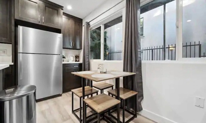 Adams Hill Apartamento | Downtown LA 2B 2B - Right Near Dodger Stadium !