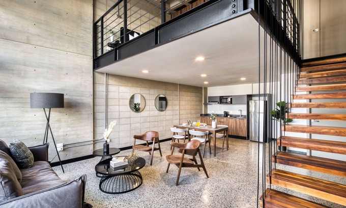 Avenida Revolucion Apartamento | Downtown Loft by ULIV