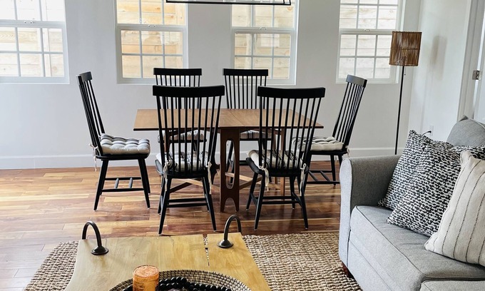 Los Olivos Casa | Downtown Los Olivos 3 Minute Walk to Wine Tasting Rooms! Fantastic Spacious Home