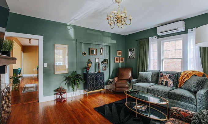 Staunton Apartamento | Downtown Luxe-Apartamento-Baño Privado