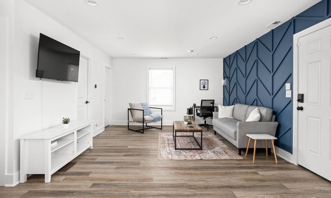 Babe Denny Apartamento | Downtown | Modern | Carriage House