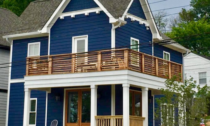 East Bank Casa | El centro de Nashville House by Stadium Broadway