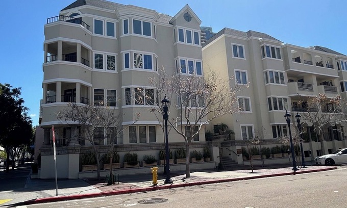 Downtown San Diego Apartamento | Furnished Condo next to Sea Port Village