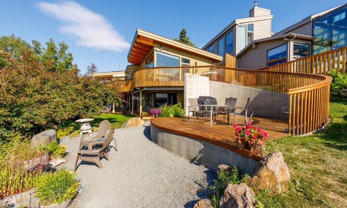 Downtown Anchorage Casa | Downtown Oceanview Luxury Home