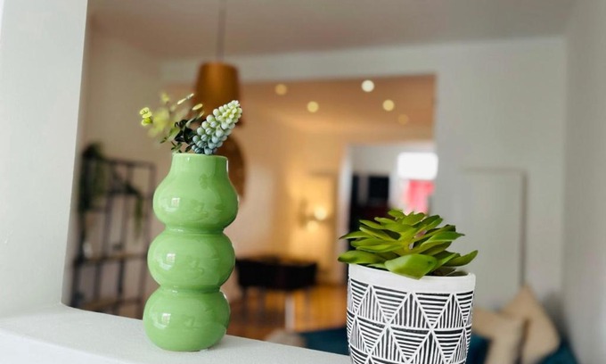 Sint-Jans-Molenbeek Apartamento | Downtown Quiet and Peacefull Apartment