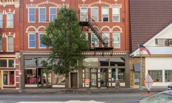 Roanoke Apartamento | Downtown Roanoke Loft: Cozy, Marilyn Monroe-themed, perfect for a unique stay