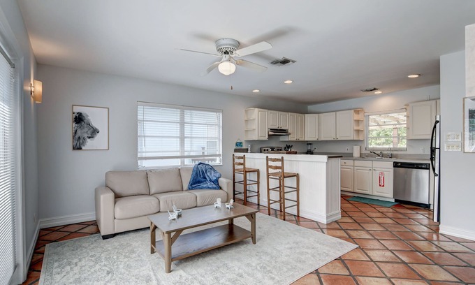 Tarpon River Casa | Downtown's Hidden Gem- 0.5 miles from Las Olas