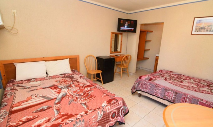 Primera Seccion Apartamento | Downtown San Felipe Studio 2 FREE WIFI AND CABLE TV