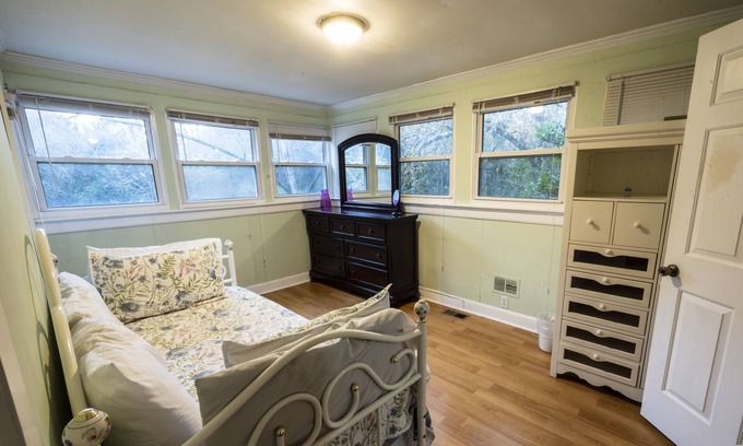 Senoia Casa | Downtown Senoia Getaway