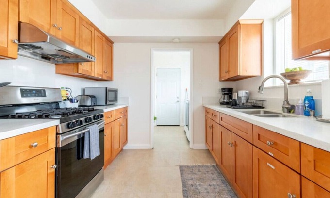 Covina Casa | Downtown Serenity Stay with King bed