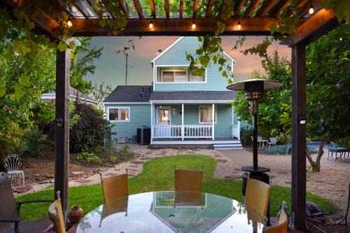 Napa Casa | Downtown Splendor