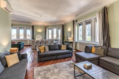 Rione II Trevi Apartamento | DOWNTOWN SRL - Imperial Panorama Penthouse