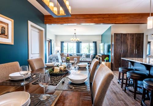 Revelstoke Apartamento | Downunder Mountain Retreat
