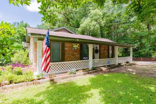 Mobile Casa | Dozing on Dog River- River Access Dock Yard