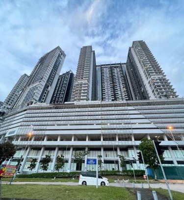 Medini Apartamento | Dpristine 2min to Legoland Gleneagles Medini By JCHOME