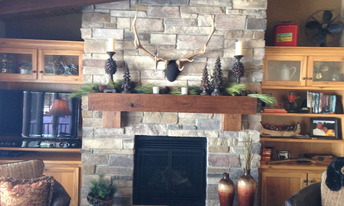Legend Lake Cabaña | Draft week only. Great 3 bedroom cottage on a lake 40 minutes from Lambeau!