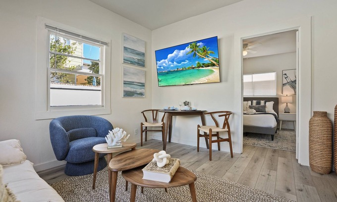 Village of La Jolla Casa | Draper Bungalow By CoastVH - Charming 1940's LJ Cottage – Steps from the Beach & Village