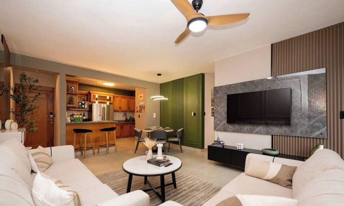Santiago Province Apartamento | Dream Stay - Pool & Gym - 10min Airport & HOMS