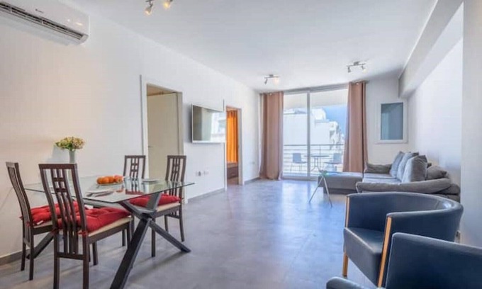 Il-Balluta Apartamento | ☀⛱Dream Apt Modern & Spacious, Ideal for Long Stays!